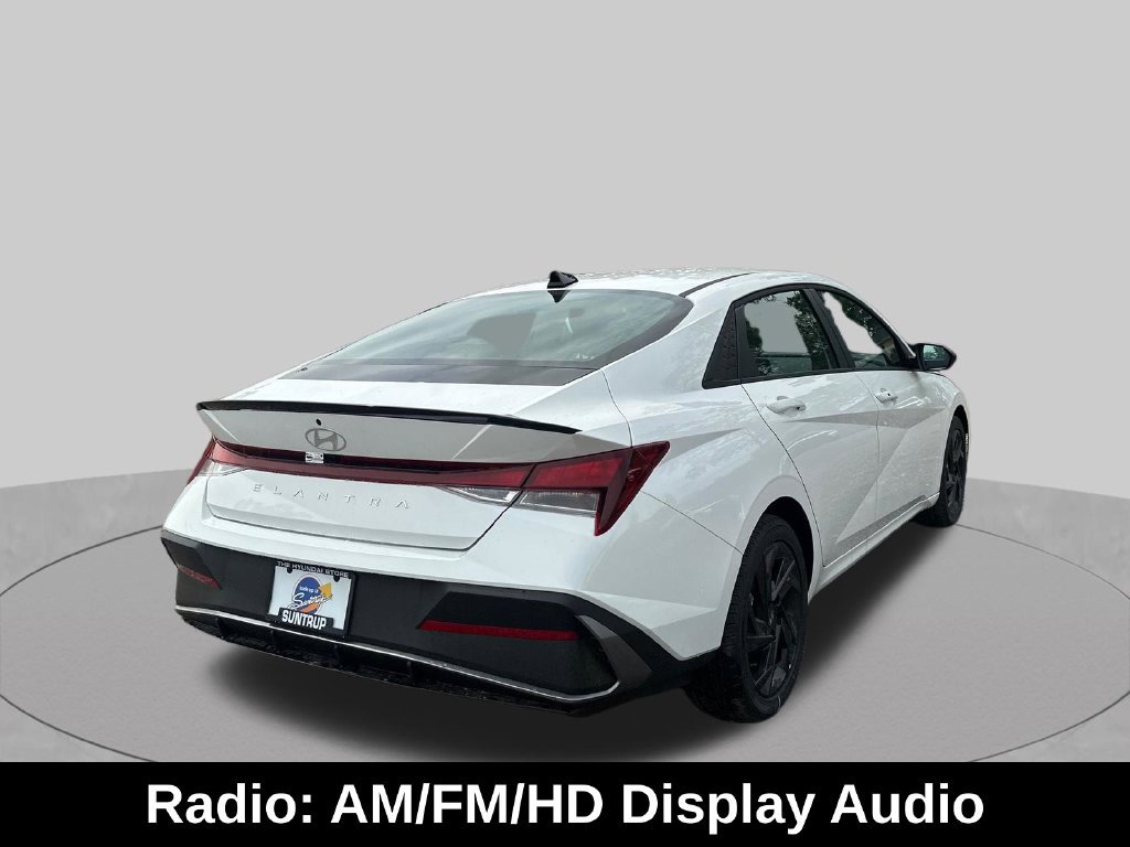 Used 2026 Hyundai Elantra Sport FWD image 5