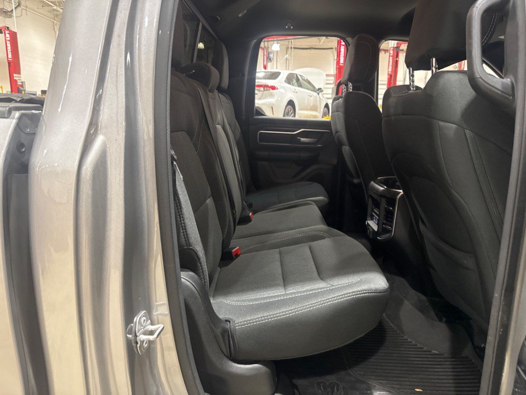 Used 2022 RAM 1500 Big Horn AWD/4WD image 12