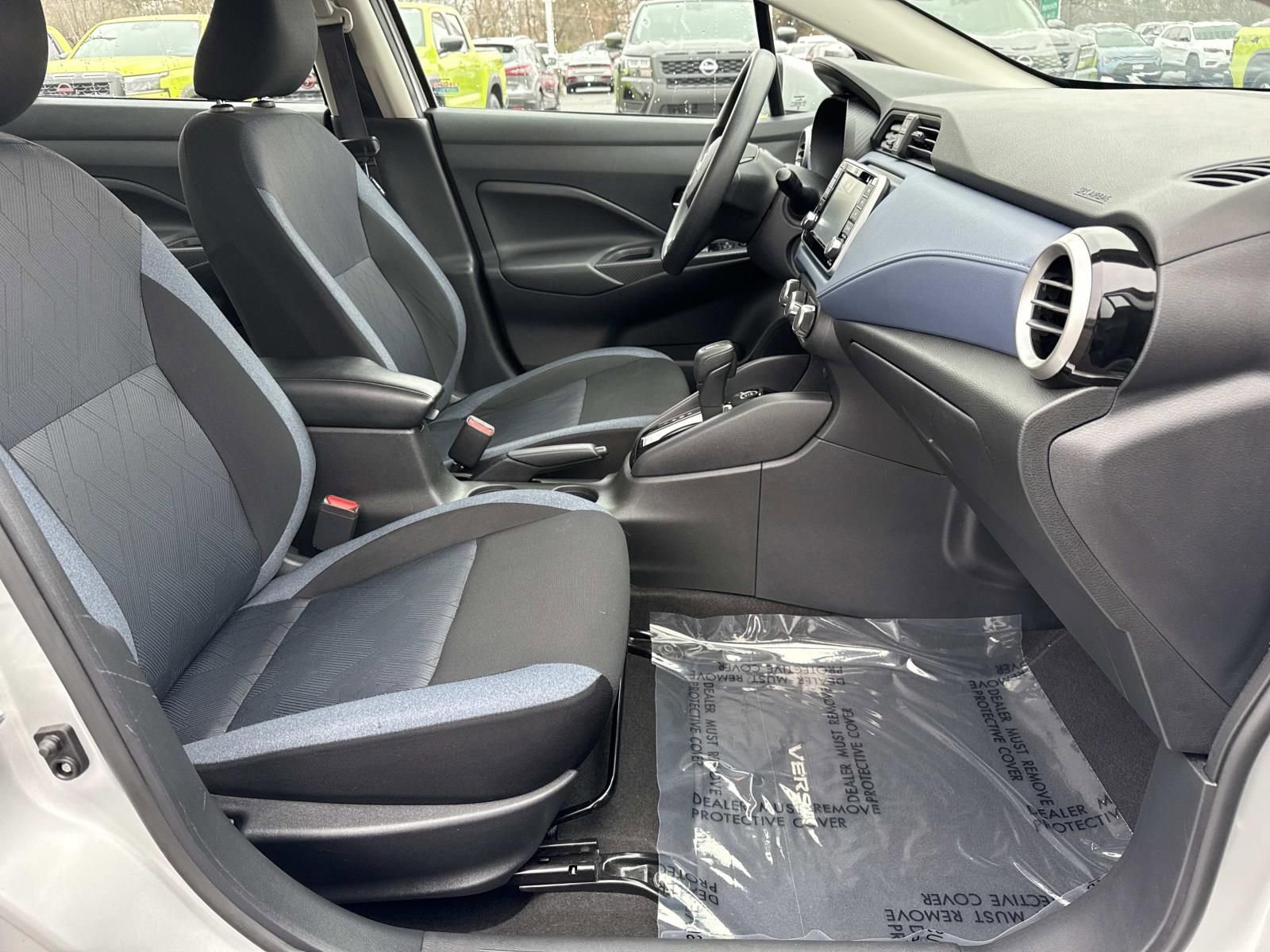 Used 2023 Nissan Versa SV image 24