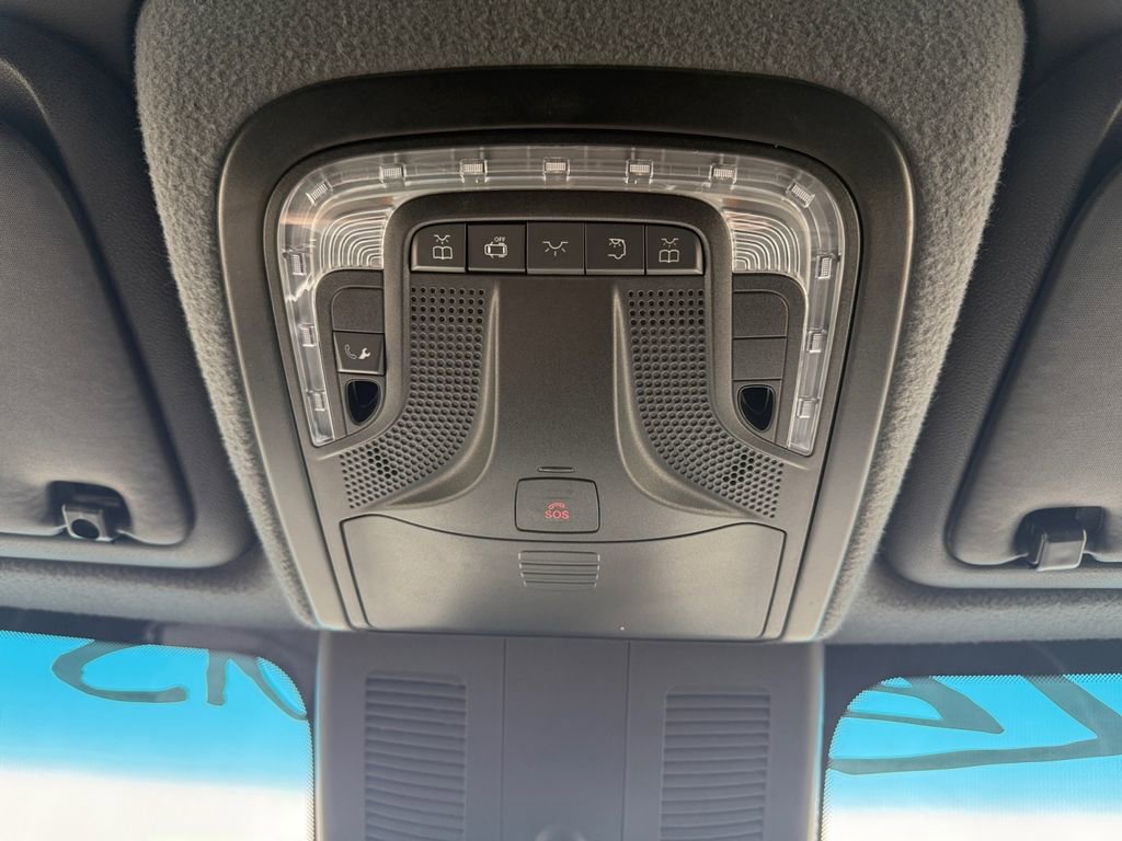 Used 2023 Mercedes-Benz Sprinter 3500 w/ Parking Package image 29
