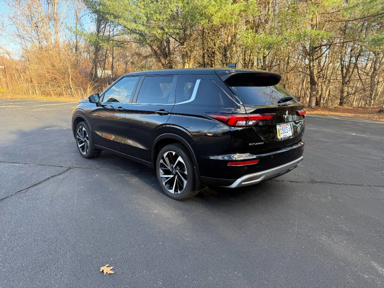 Used 2023 Mitsubishi Outlander SE image 7