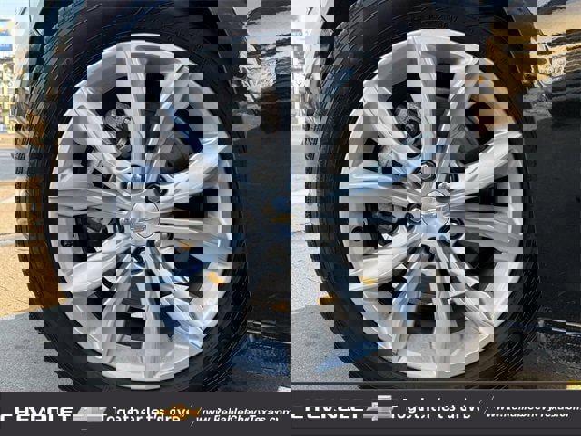 Certified 2025 Chevrolet Malibu LT image 10