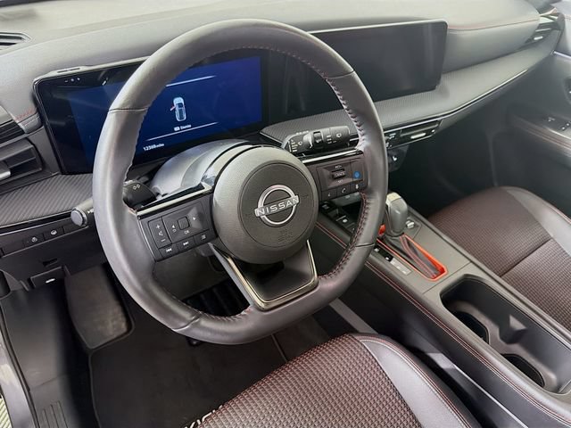 Certified 2025 Nissan Kicks SR w/ SR Premium Package AWD/4WD image 13