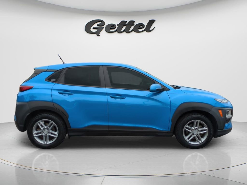 Certified 2021 Hyundai Kona SE FWD image 4