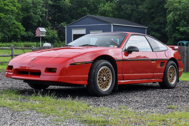 Used 1988 Pontiac Fiero GT RWD image 14