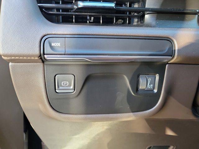 Certified 2022 Cadillac Escalade Premium Luxury RWD image 7