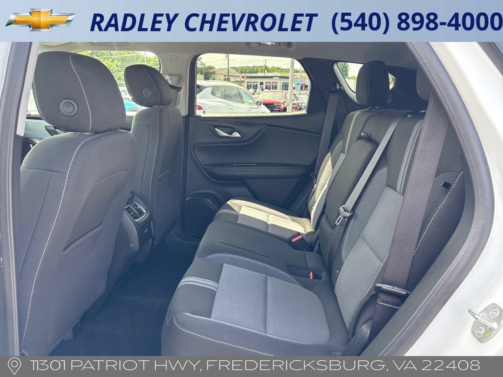 Certified 2025 Chevrolet Blazer LT FWD image 12