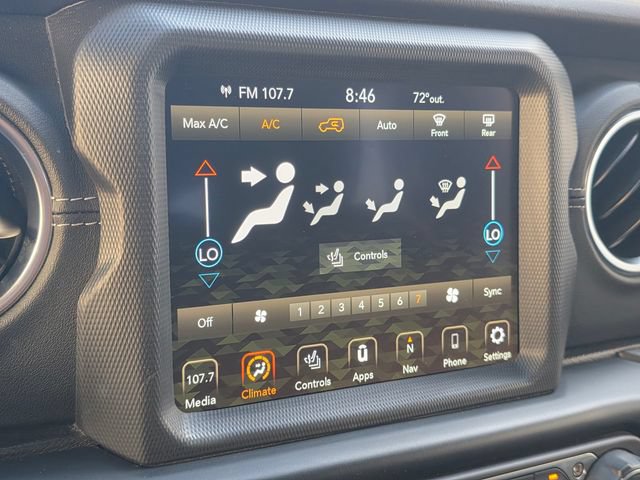 Used 2022 Jeep Wrangler Unlimited Sahara w/ Cold Weather Group AWD/4WD image 23