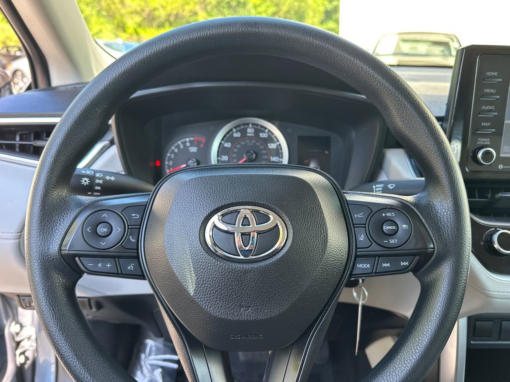 Used 2022 Toyota Corolla Cross L AWD/4WD image 23