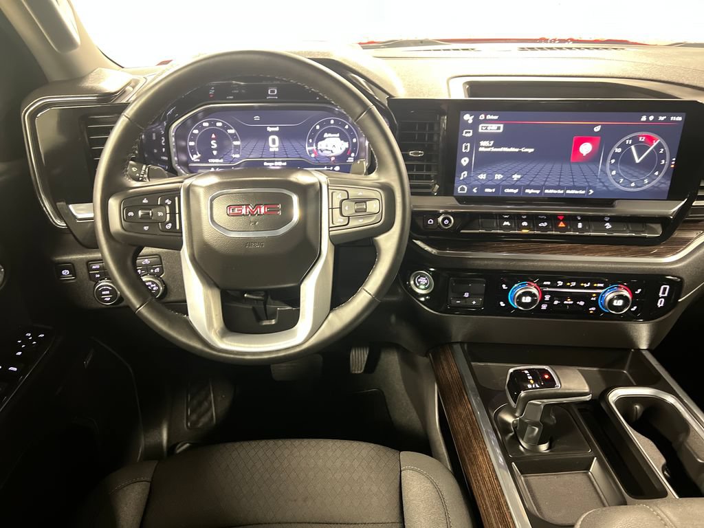 Certified 2025 GMC Sierra 1500 Elevation w/ Preferred Package AWD/4WD image 18