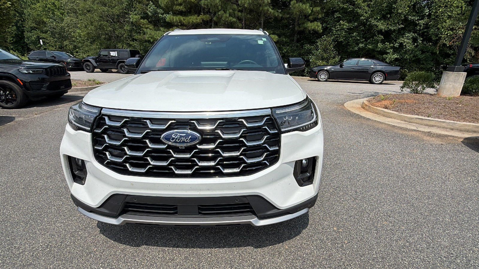 Used 2025 Ford Explorer Platinum w/ Ultimate Package RWD image 3
