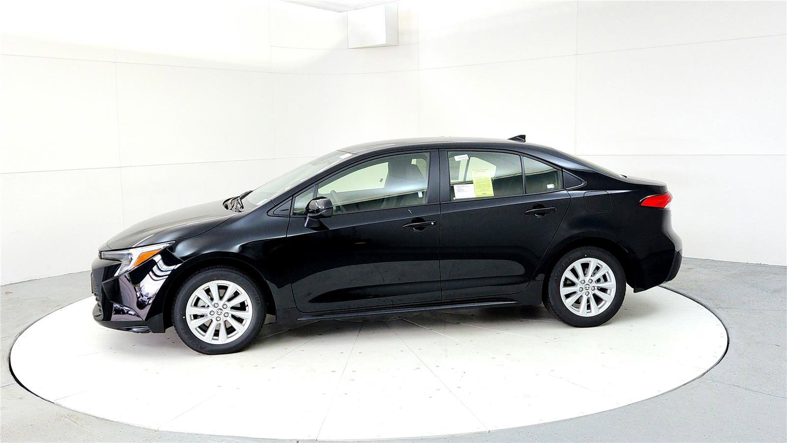 New 2026 Toyota Corolla LE FWD image 3