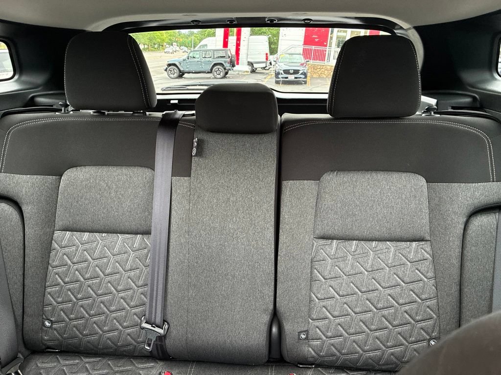 Certified 2025 Nissan Kicks SV AWD/4WD image 21