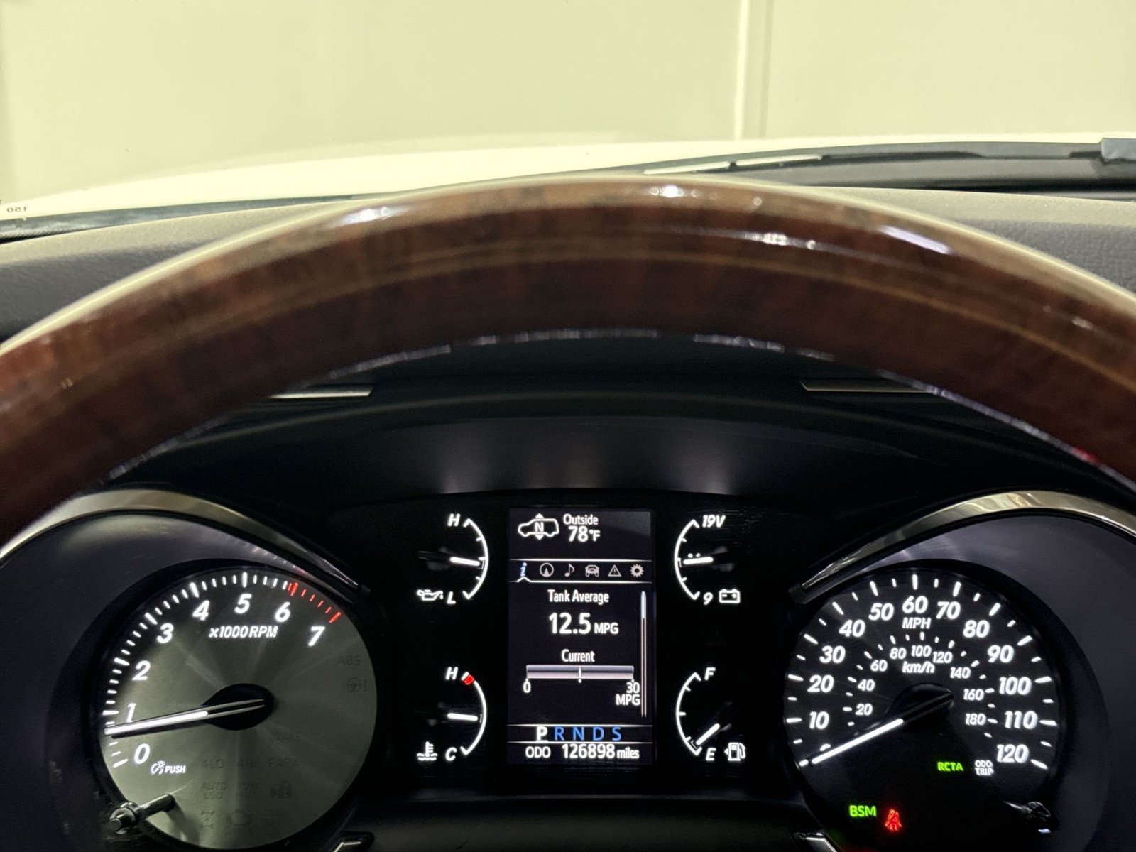 Used 2018 Toyota Sequoia Platinum RWD image 26