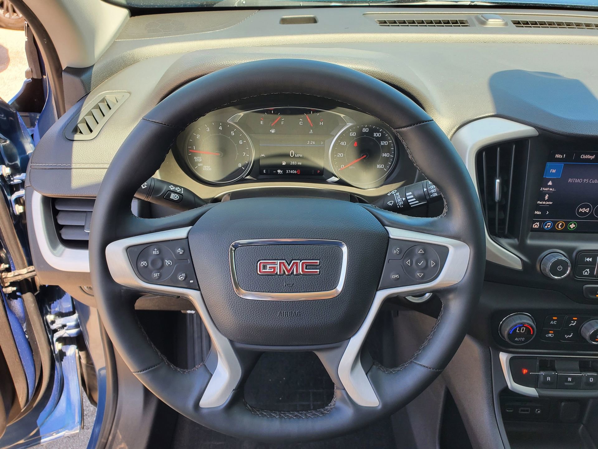 Used 2024 GMC Terrain SLT w/ LPO, Floor Liner Package AWD/4WD image 20