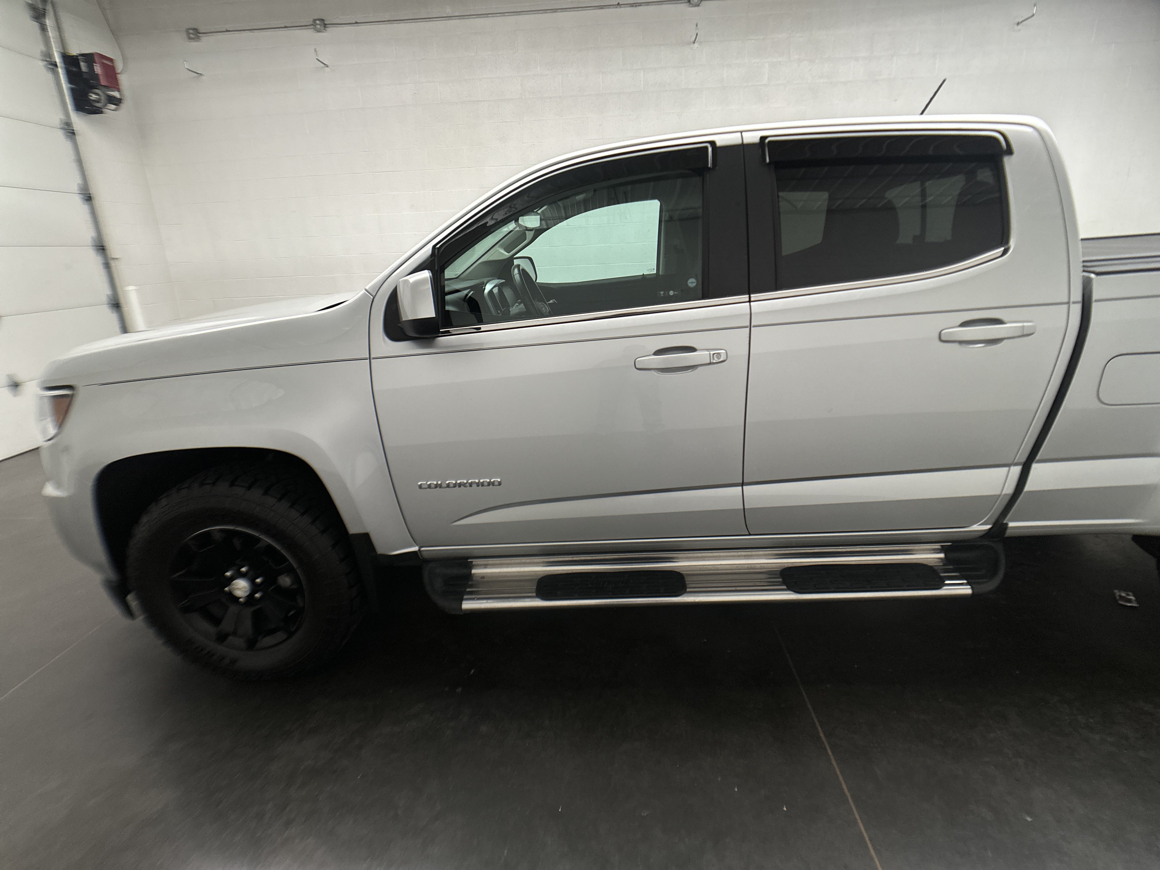 Used 2018 Chevrolet Colorado LT w/ LT Convenience Package AWD/4WD image 5