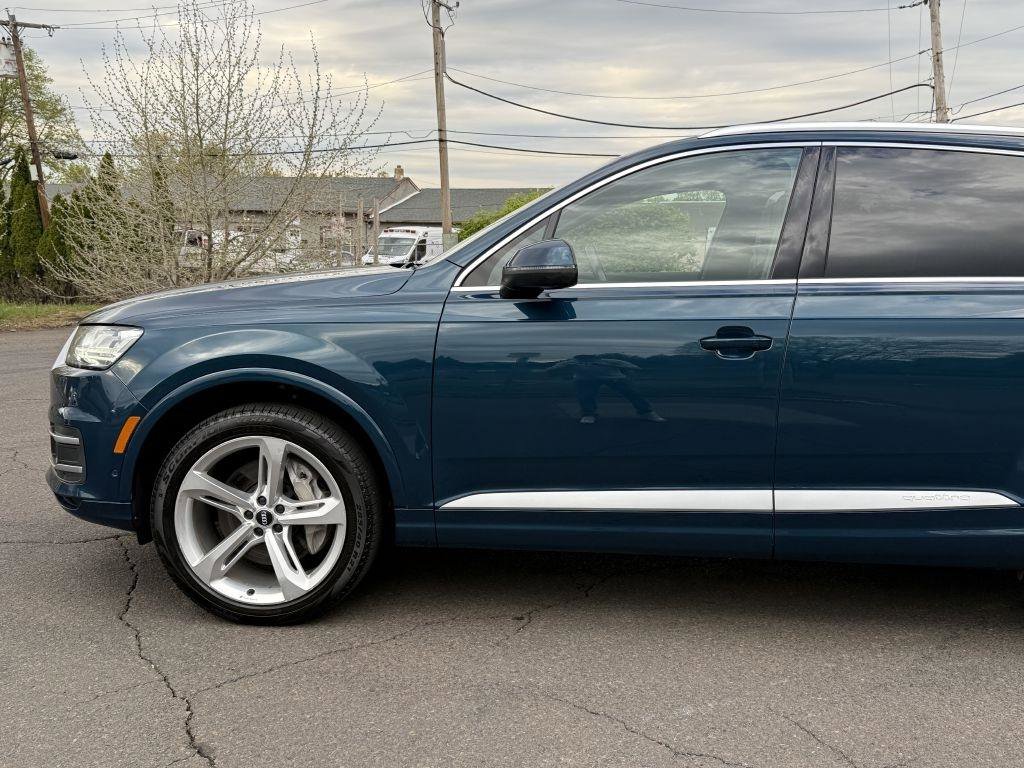 Used 2019 Audi Q7 3.0T Prestige AWD/4WD image 5