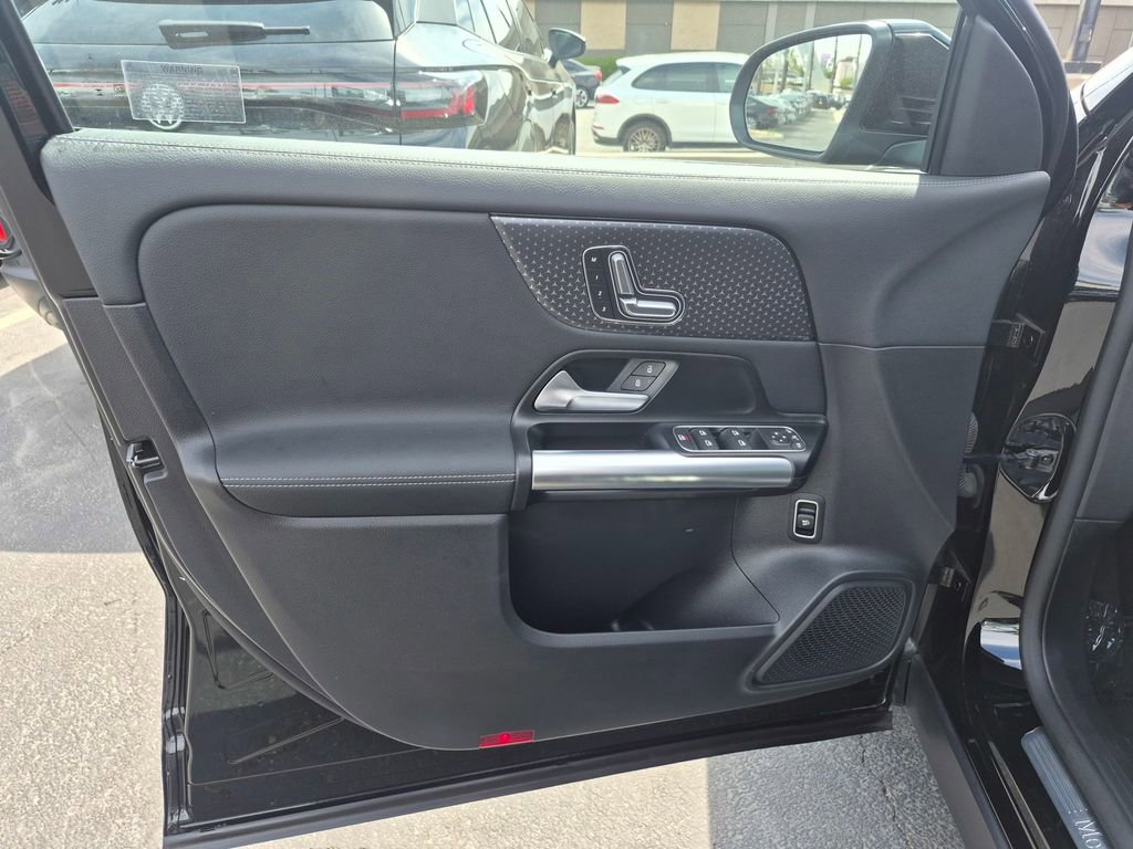 Used 2025 Mercedes-Benz GLA 250 image 15