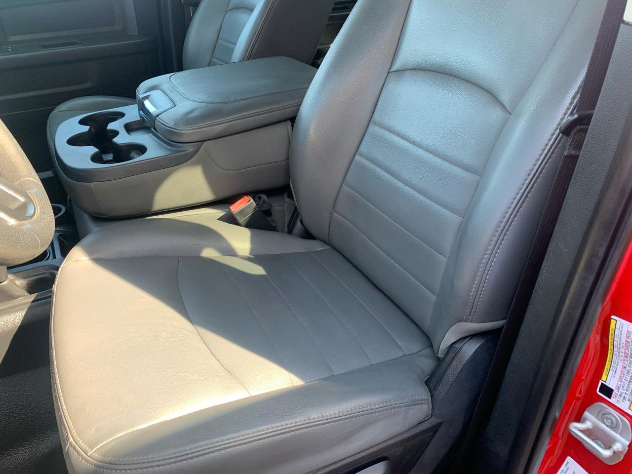 Used 2014 RAM 3500 Tradesman image 23