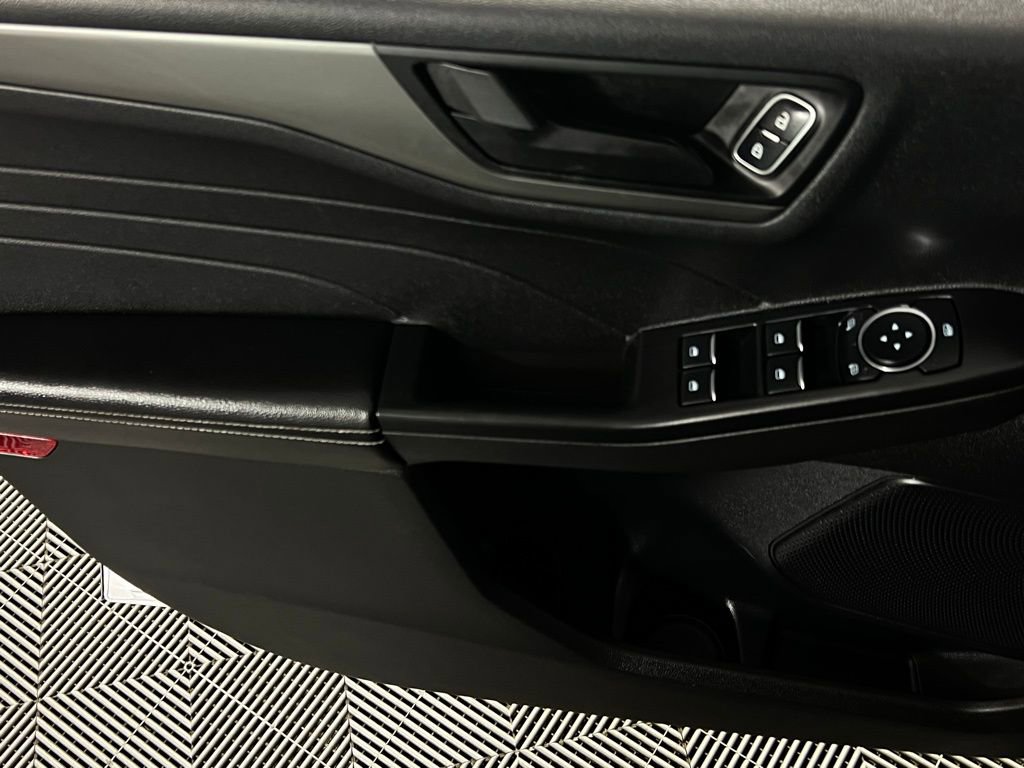 Used 2025 Ford Escape Active image 22