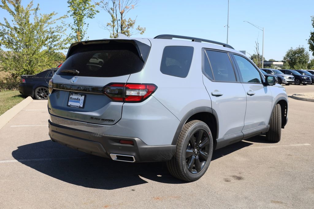 New 2025 Honda Pilot Black Edition image 6