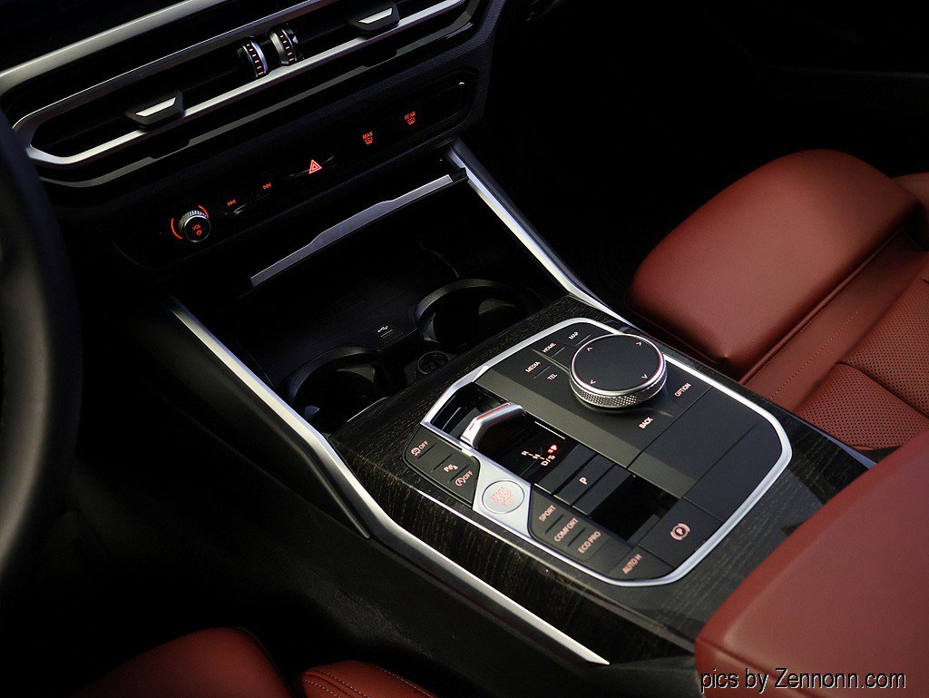 Certified 2024 BMW 330i xDrive Sedan w/ Convenience Package image 21