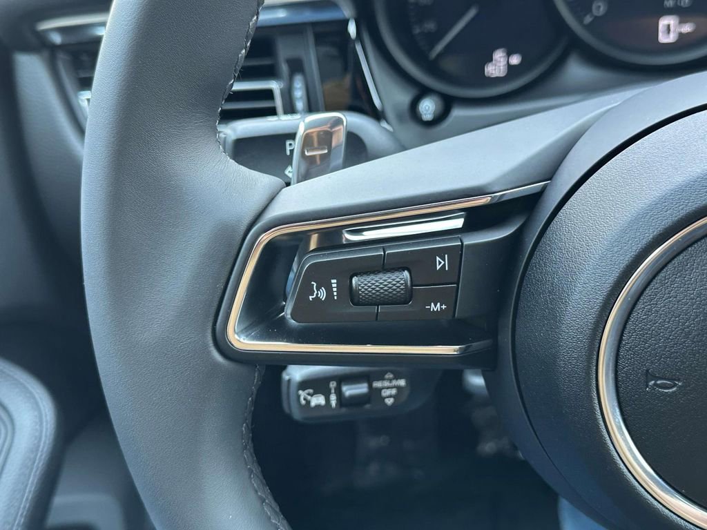 New 2026 Porsche Macan AWD/4WD image 22