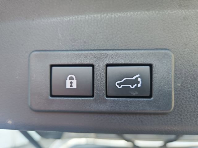 Used 2023 Subaru Ascent Touring image 30