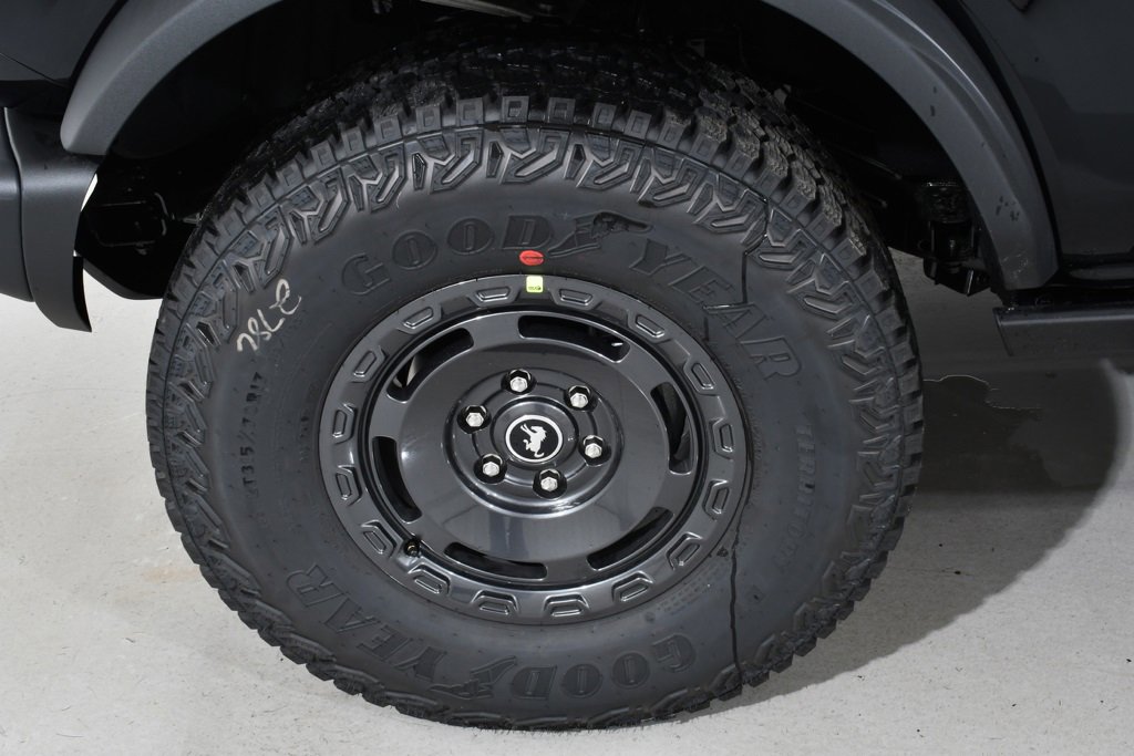 New 2025 Ford Bronco Badlands image 24