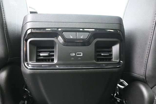Used 2024 Chevrolet Silverado 2500 ZR2 w/ Technology Package AWD/4WD image 24