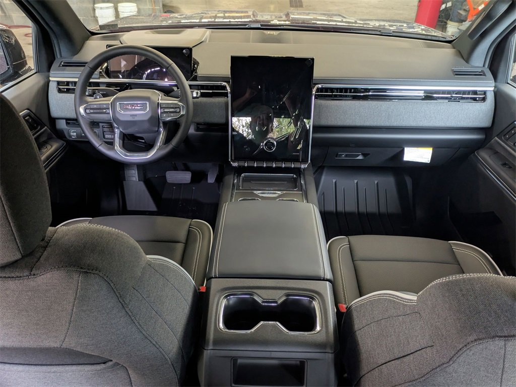 New 2026 GMC Sierra EV Elevation w/ LPO, Elevation Dark Package image 10