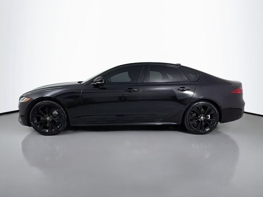Used 2024 Jaguar XF R-Dynamic SE AWD/4WD image 8