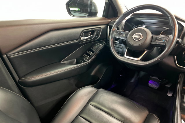 Used 2023 Nissan Rogue SL w/ SL Premium Package image 11