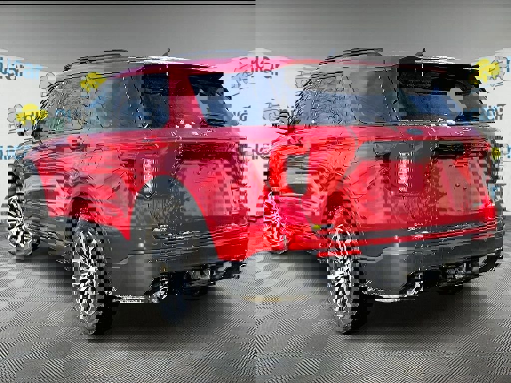 Used 2022 Ford Explorer ST-Line w/ Class IV Trailer Tow Package image 2