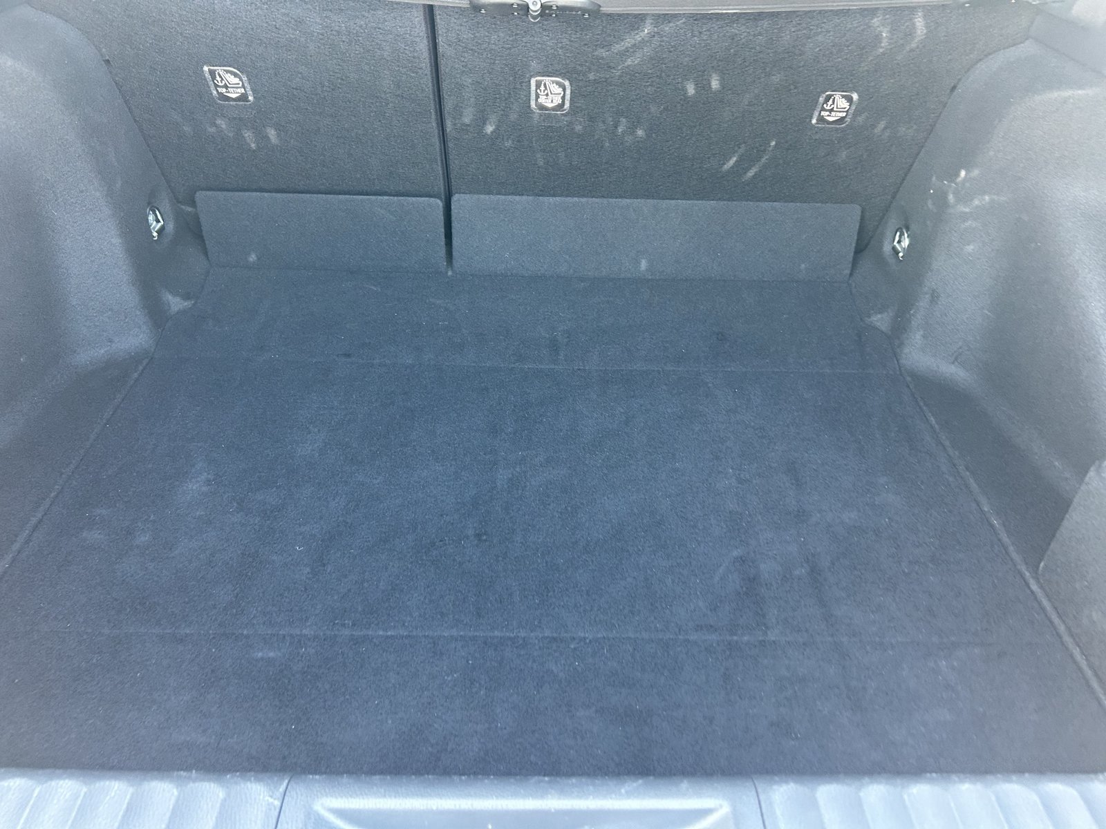 Used 2025 Toyota Prius LE FWD image 10