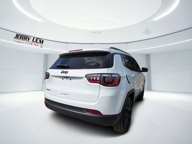New 2026 Jeep Compass Latitude image 3