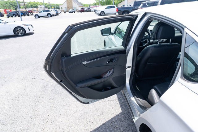 Used 2014 Chevrolet Impala LT FWD image 11