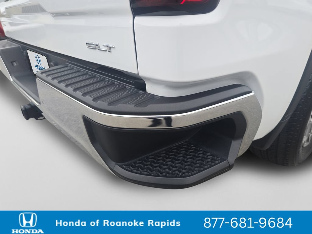 Used 2025 GMC Sierra 1500 SLT AWD/4WD image 30