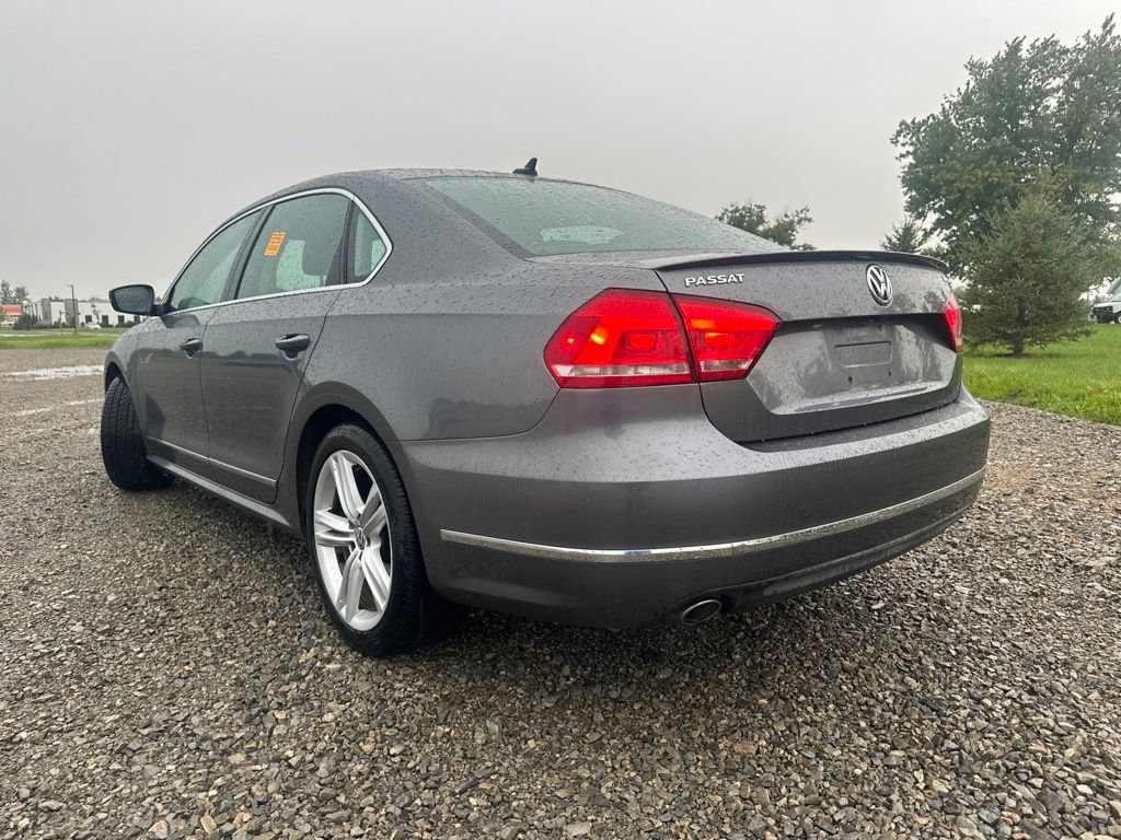 Used 2014 Volkswagen Passat TDI SEL Premium FWD image 9