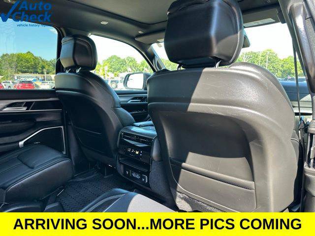Certified 2024 Jeep Wagoneer Series II AWD/4WD image 49