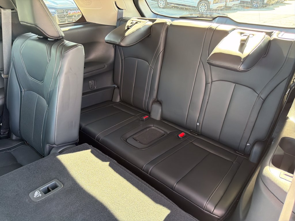 Used 2023 INFINITI QX60 Sensory w/ Cargo Package FWD image 34