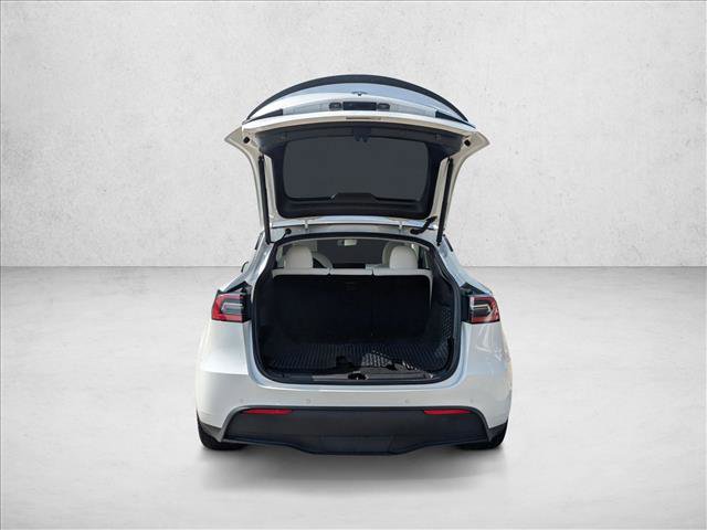 Used 2020 Tesla Model Y Performance image 9