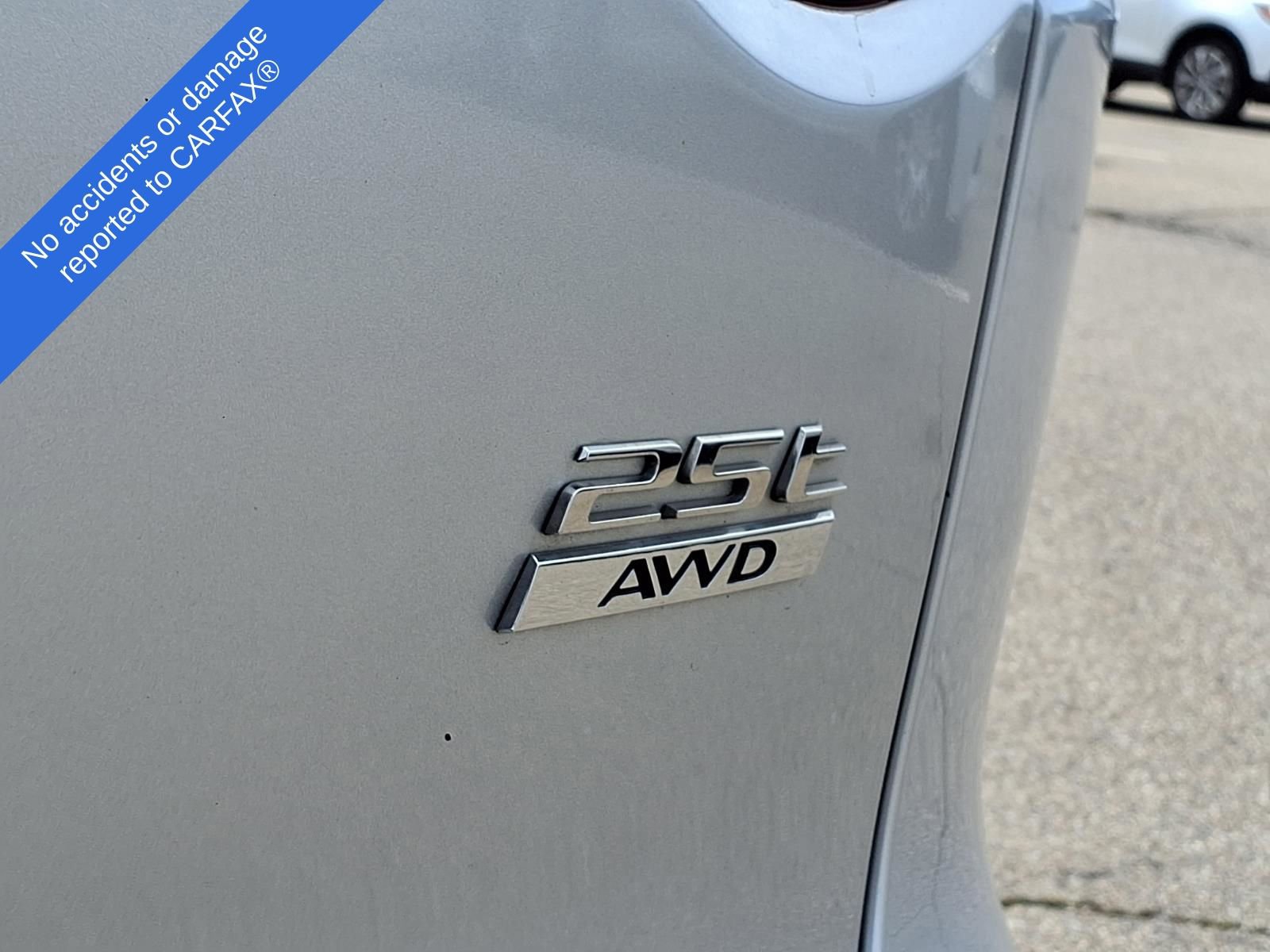 Used 2019 Jaguar F-PACE Premium image 11