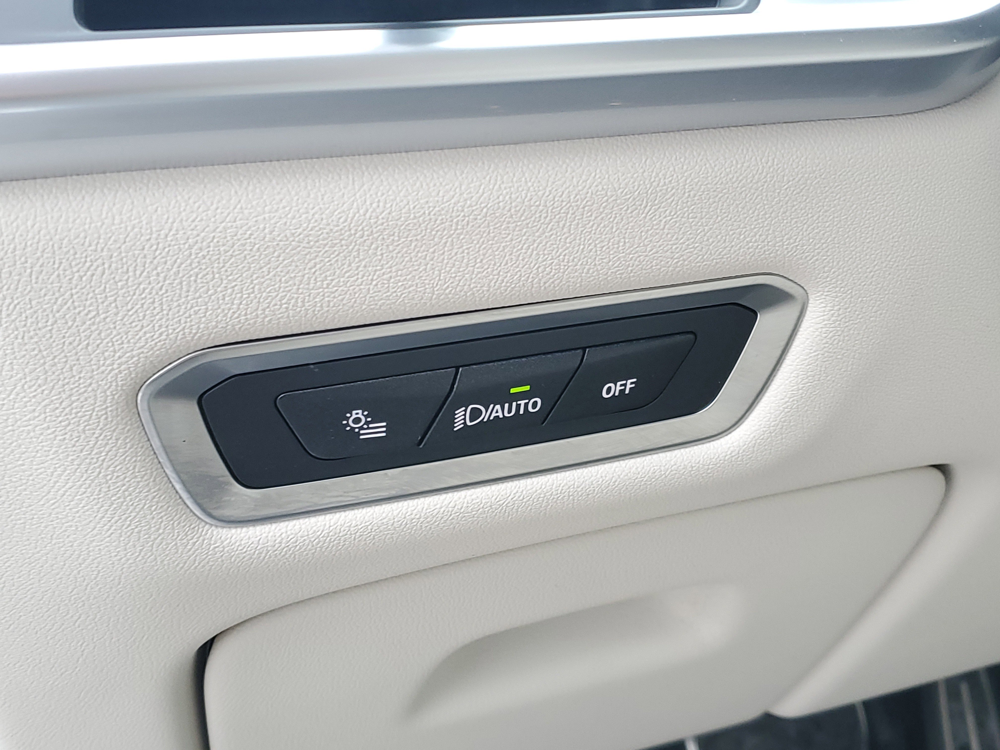 Certified 2025 BMW X7 M60i image 12