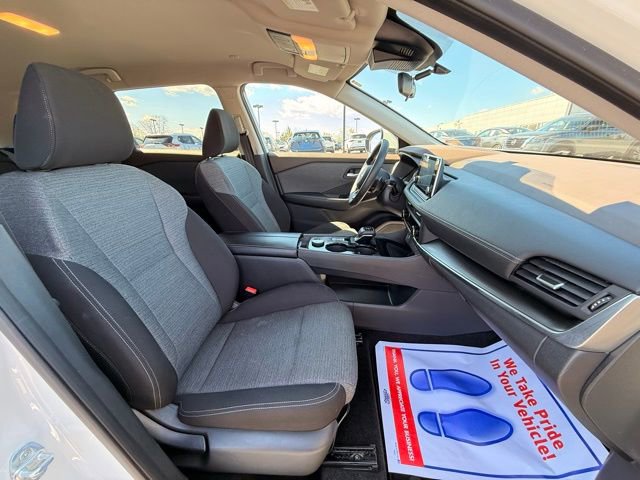 Certified 2023 Nissan Rogue SV image 19