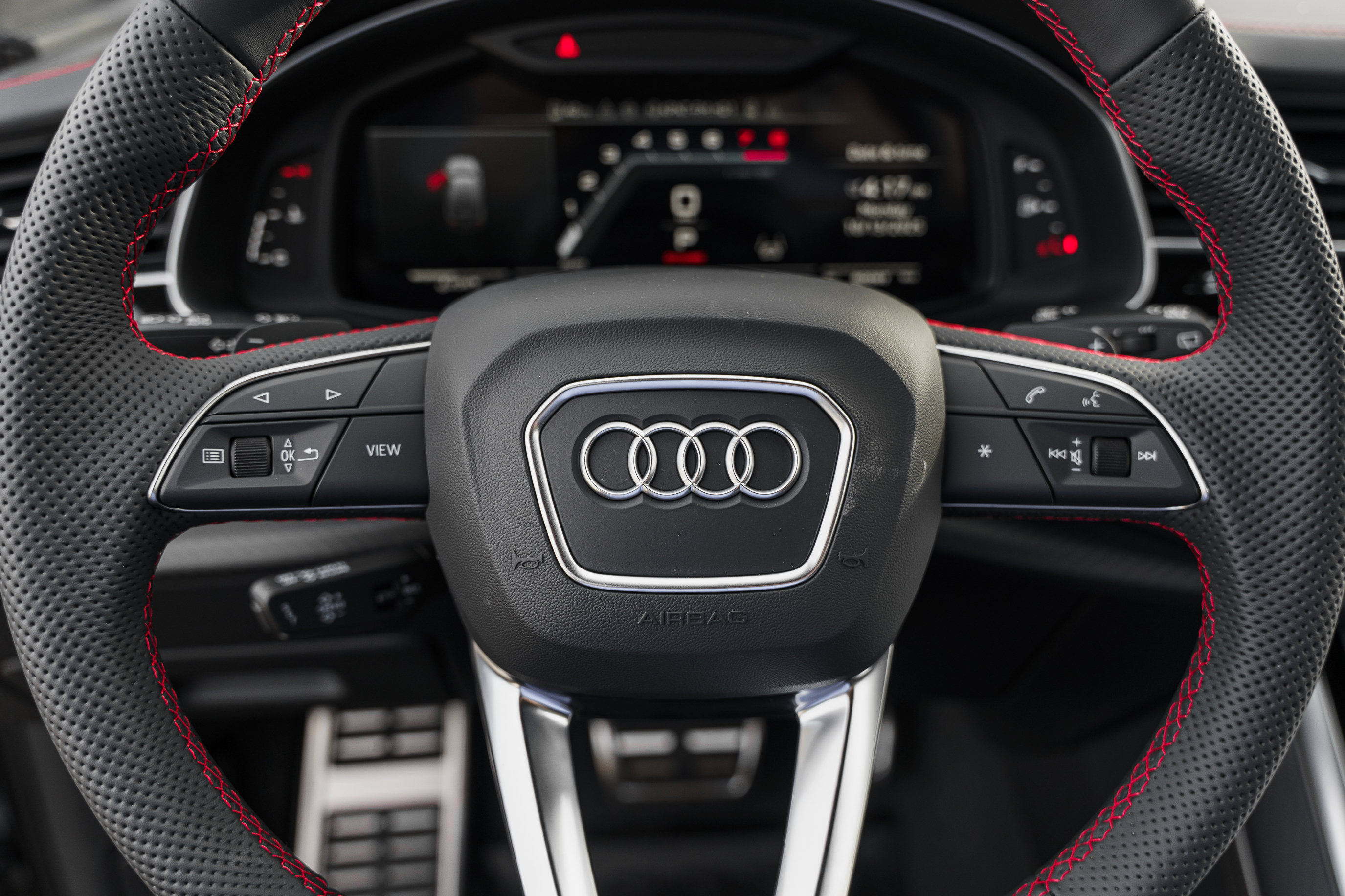 New 2026 Audi SQ7 Prestige image 17