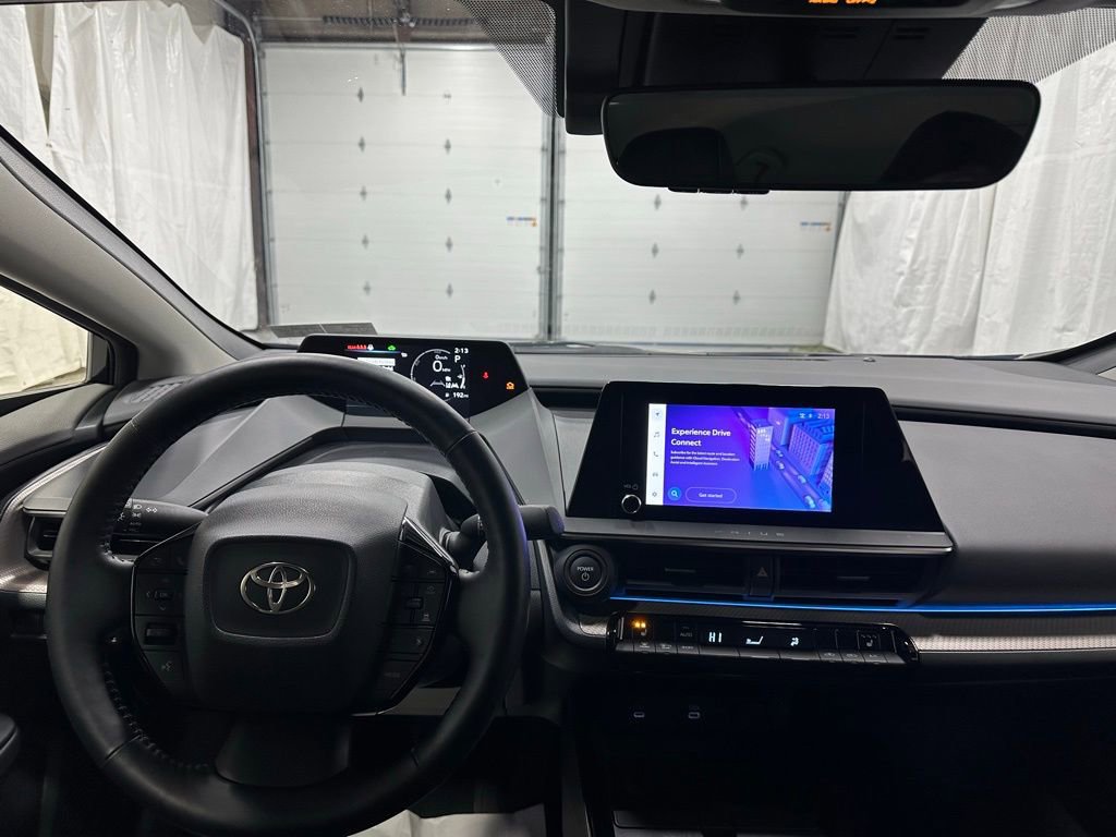 Used 2025 Toyota Prius XLE image 16