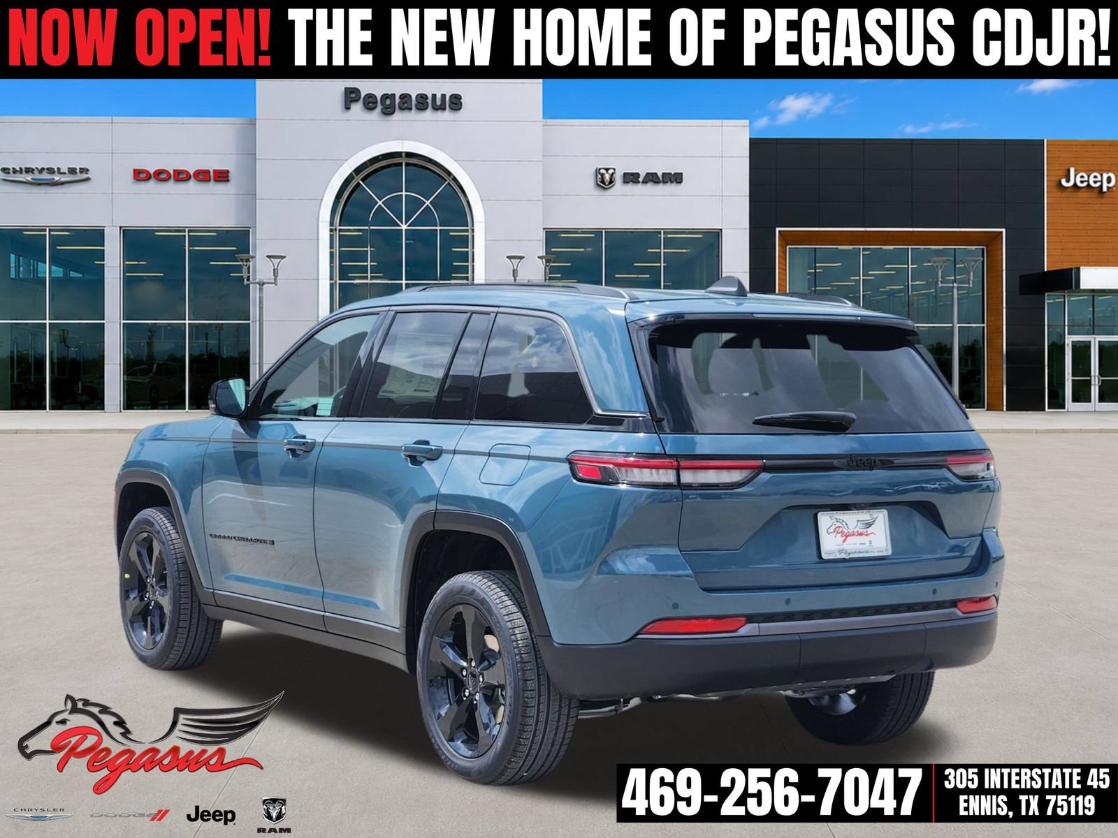New 2026 Jeep Grand Cherokee Limited w/ Limited Altitude Package RWD image 4