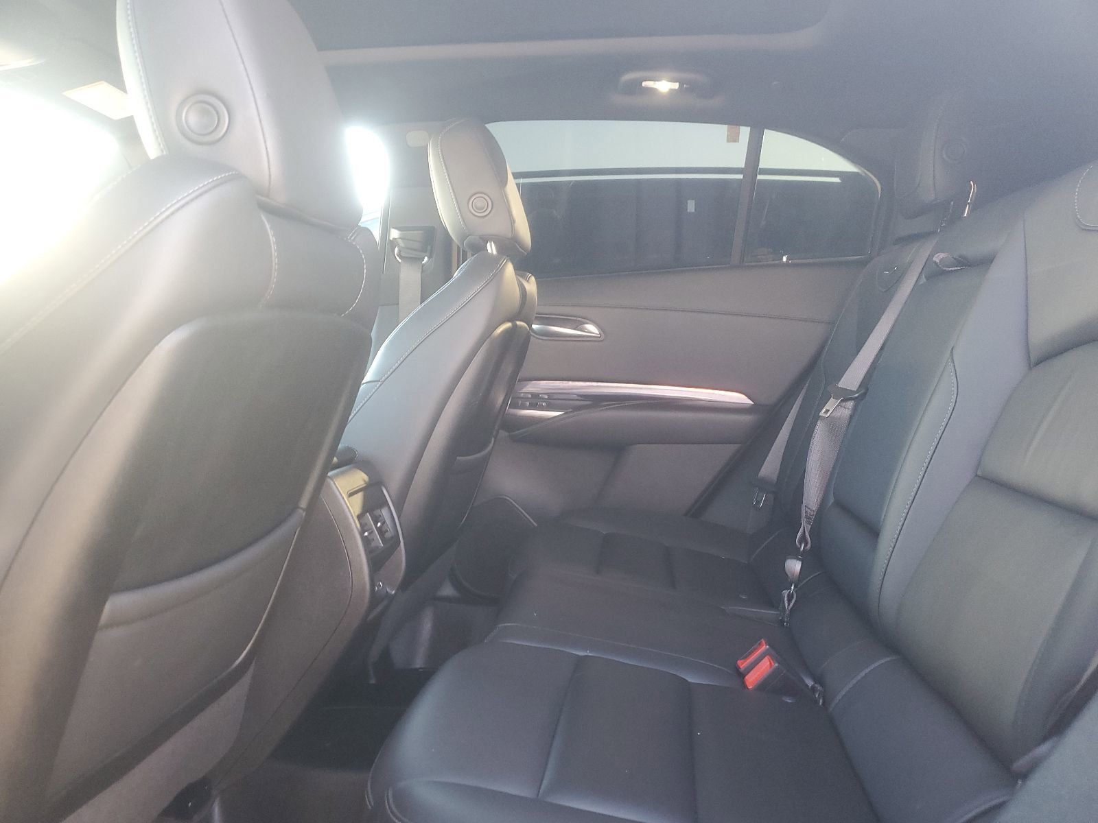 Certified 2023 Cadillac XT4 Luxury w/ Cold Weather Package image 13