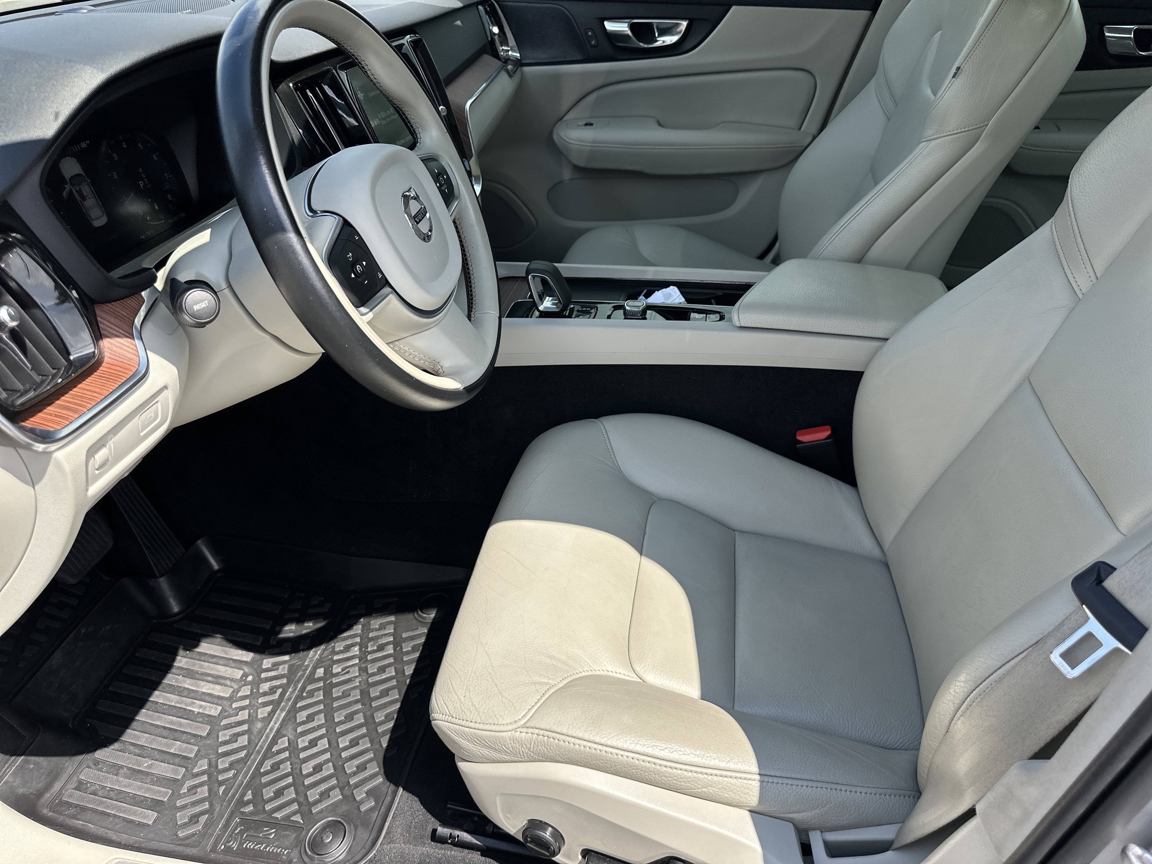 Used 2022 Volvo S60 B5 Inscription FWD image 18